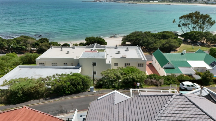 To Let 3 Bedroom Property for Rent in Gordons Bay Village Western Cape